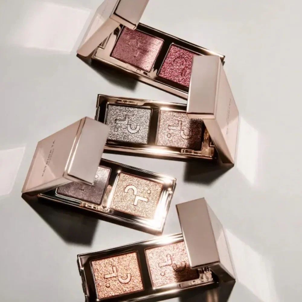 PATRICK TA
Major Dimension Eye Illusion Eyeshadow Duo - Picture 4 of 6